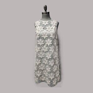 D. Exterior Mesh Lace Floral Sleeveless Cocktail Dress